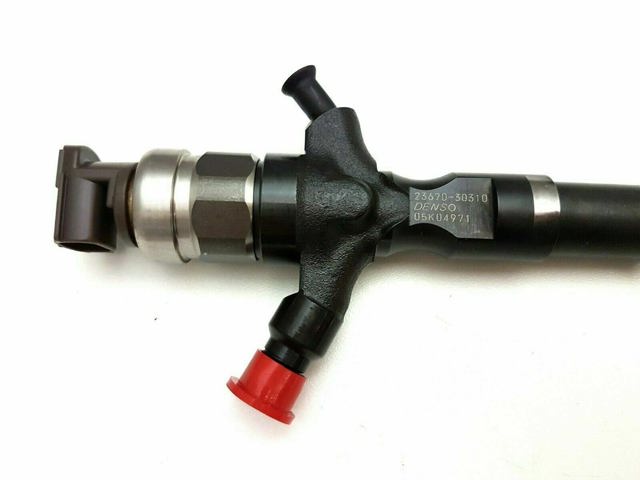 Форсунка паливна 2367030310 DENSO
