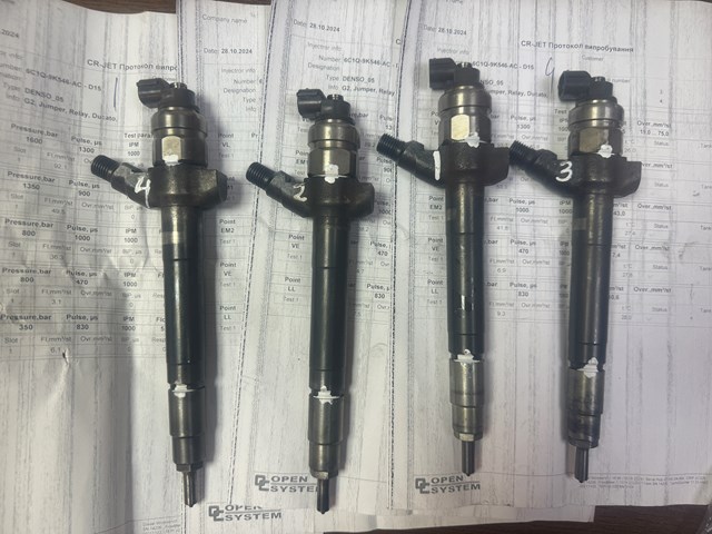 Форсунка інжектора 6C1Q9K546AC DENSO