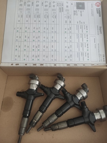 Форсунка інжектора DCRI106990 DENSO