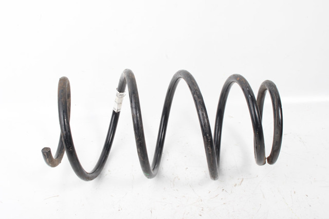 Пружина передньої підвіски Тойота Камрі 7