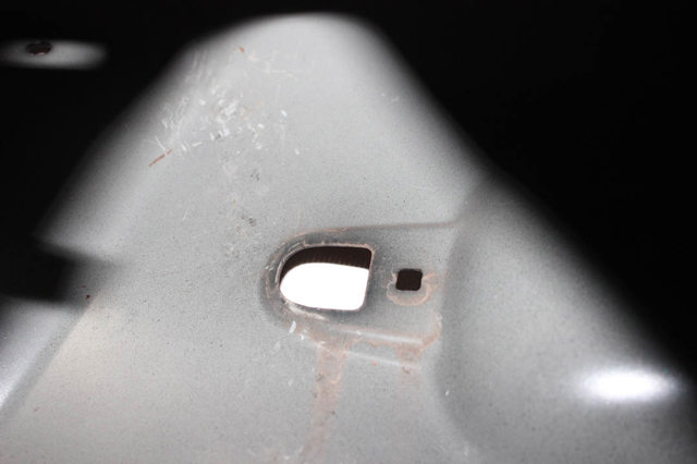 Задні двері багажника Toyota RAV4 3