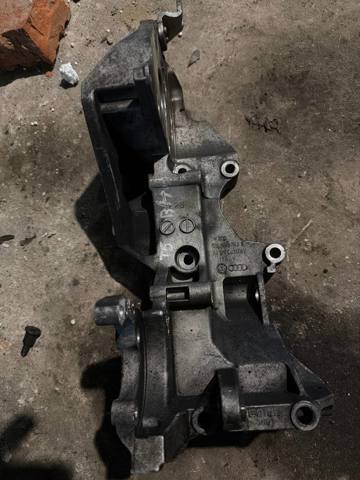 Кронштейн кріплення генератора 03L903143J VAG
