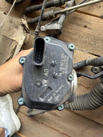 Блок дросельної заслінки 04L128063K VAG