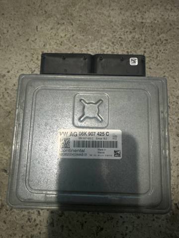 Модуль управління двигуном 06K907425C VAG