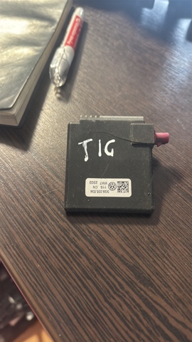 Антена GPS 3G9035534 VAG