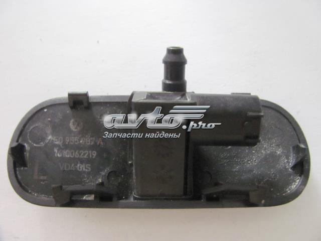 Форсунка омивача скла лобового, ліва 7E0955987A VAG