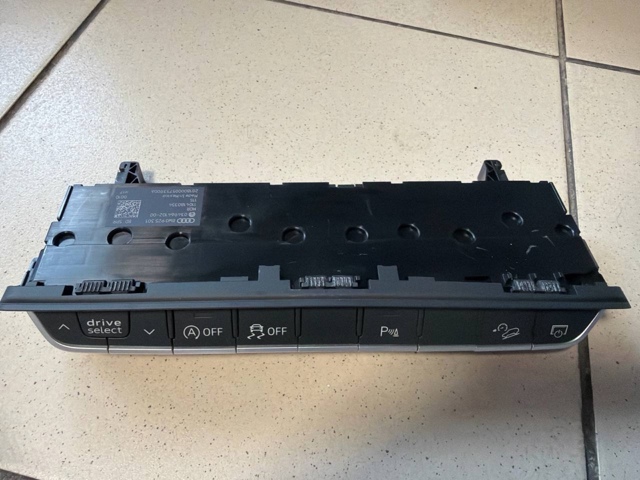 Консоль центральна панелі керування 8W0925301 VAG