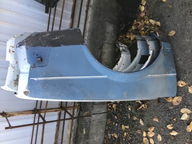 Переднє праве крило 321821022N VAG