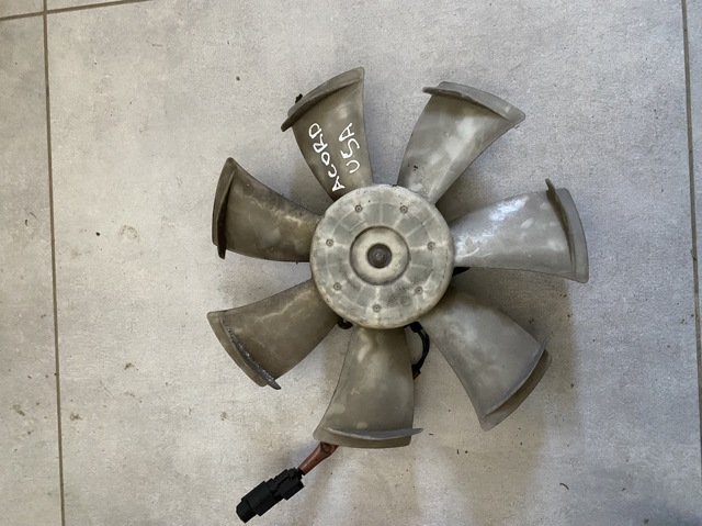 Мотор вентилятора системи охолодження, правий 38616R40A01 HONDA