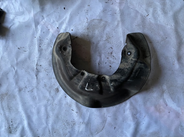Кожух гальмівного диска 4F0615311A VAG
