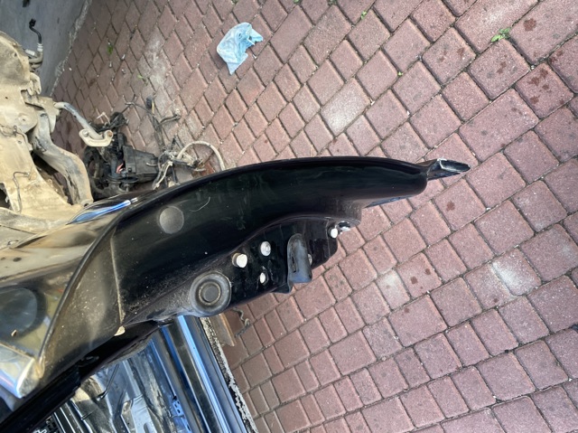 Дверка передня права 4F0831052F VAG