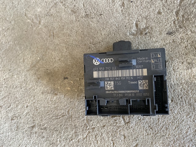 Блок комфорту передніх дверей 4F0959792 VAG