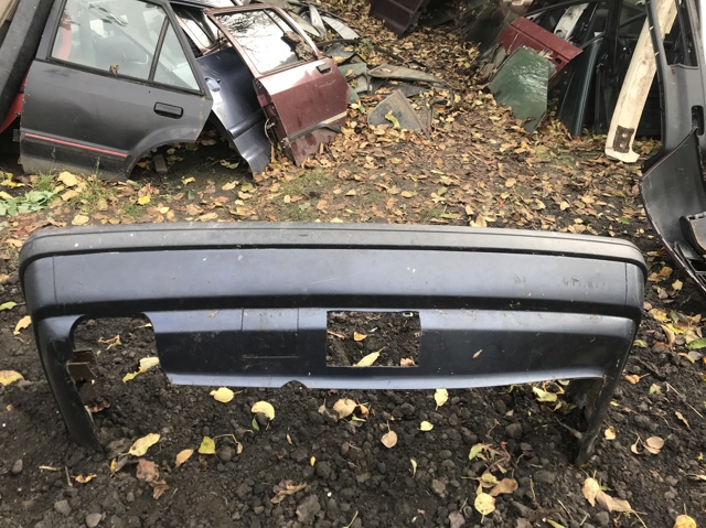 Кожух бампера заднього 51128111939 BMW