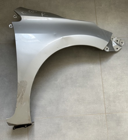 Переднє праве крило 5380102200 TOYOTA