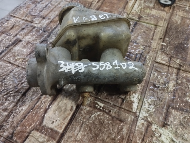 Циліндр головний гальма (Гідротормоз) 558102 GM