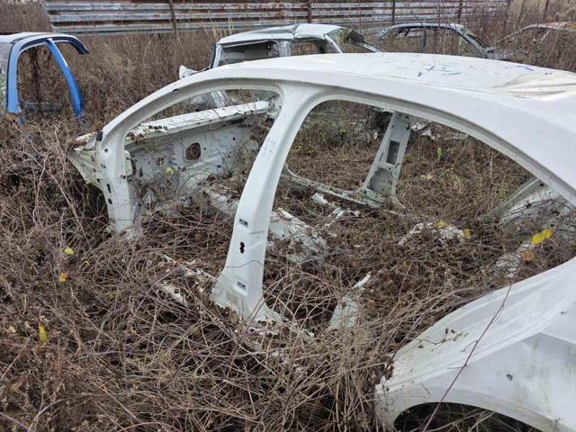 Поріг зовнішній лівий 5E5809601C VAG