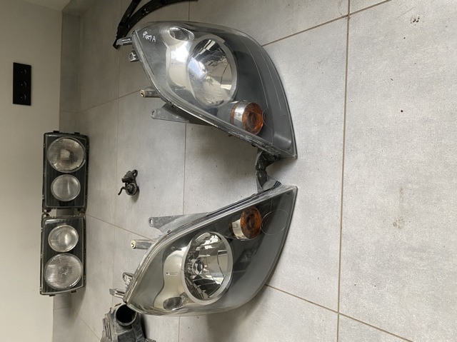 Фара комбінована, передня 6S6113W029AD FORD
