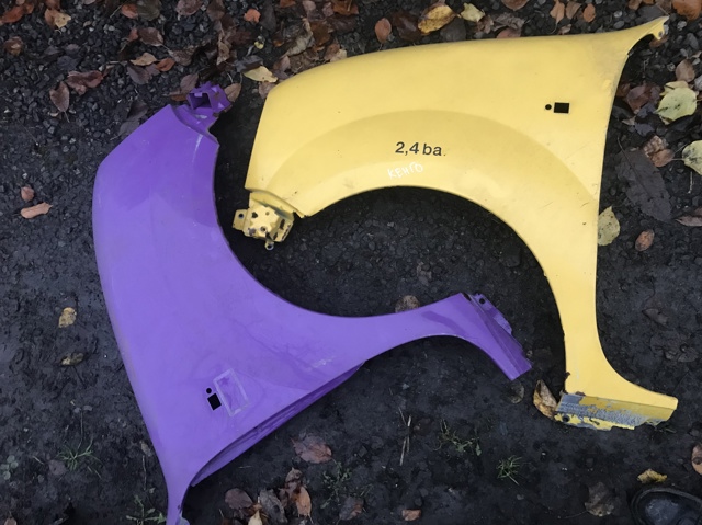 Переднє праве крило 7751691051 RENAULT
