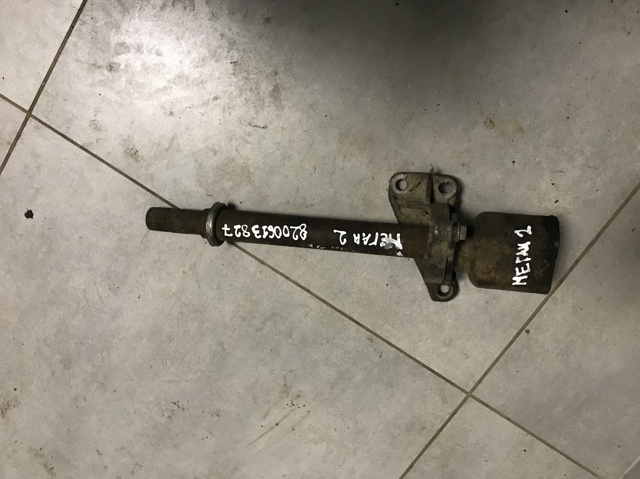 Піввісь передня, права 8200613827 RENAULT