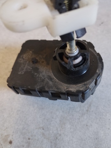 Гідрокоректор фар 8566112010 TOYOTA