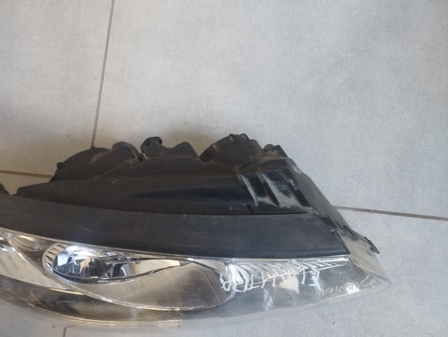 Фара правая 921022H020 HYUNDAI
