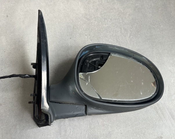 Праве бокове дзеркало 96301BU23A NISSAN