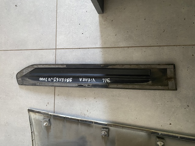 Молдинги дверей к-кт 990E065J07000 SUZUKI