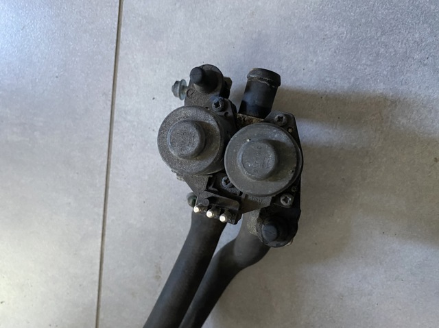 Кран системи опалення A0018303484 MERCEDES