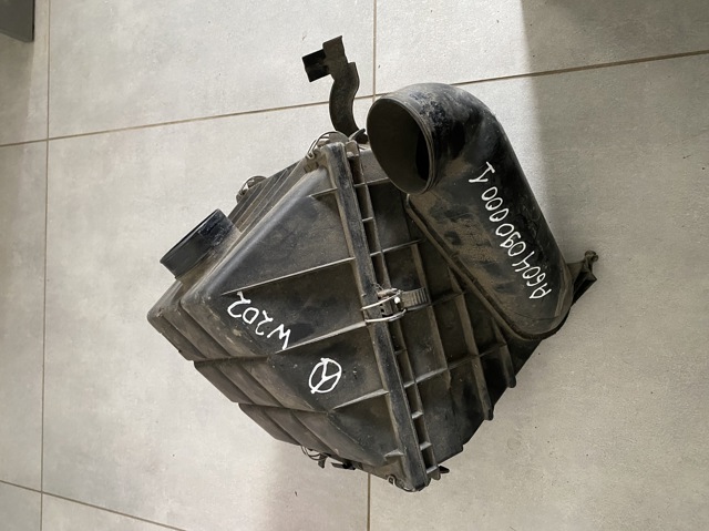 Коробка фільтра A6040900001 MERCEDES