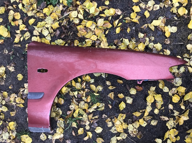 Переднє праве крило GE4T52111B MAZDA