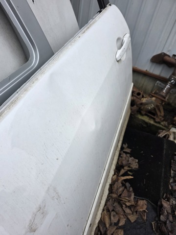 Водійські двері GJYE5902XP MAZDA