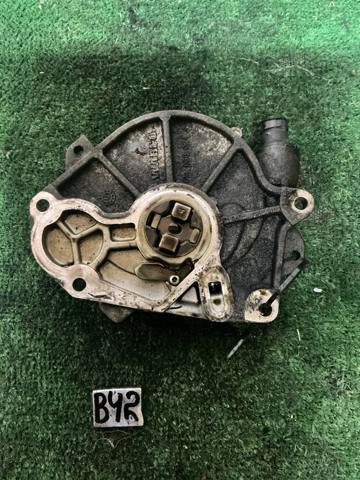 Насос вакуумний 03L145100B VAG