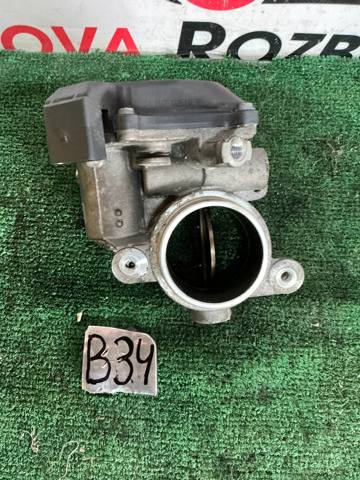 Дросільна заслінка в зборі 04L128063P VAG