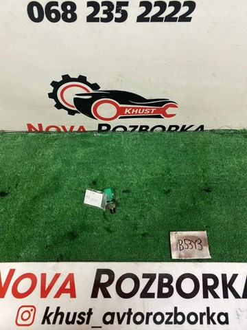 Датчик тиску масла двигуна 04L919081 VAG