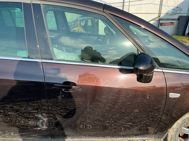 Пасажирські передні двері 124311 OPEL
