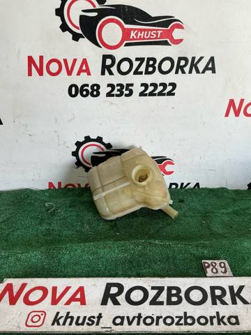 Бачок системи охолодження двигуна розширювальний 13220124 OPEL
