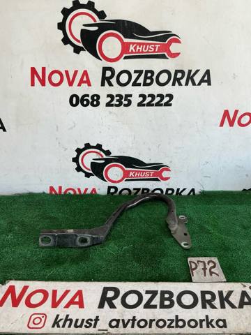 Шарнір капота лівий 13283108 OPEL