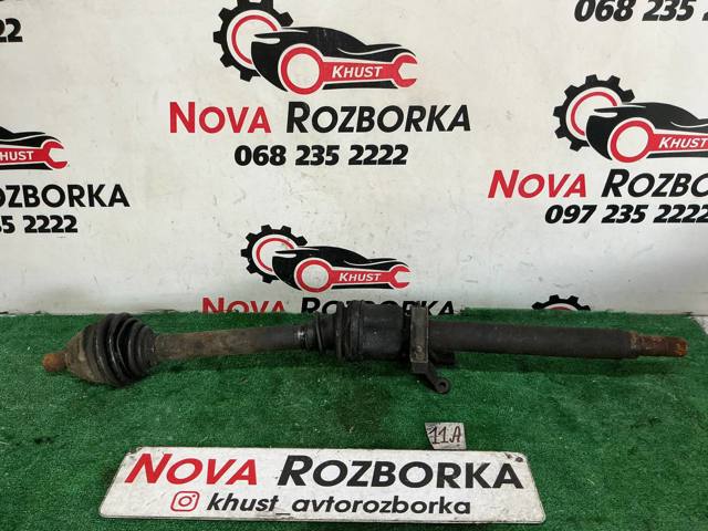 Піввісь передня, права 1726275 FORD