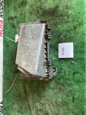 Корпус повітряного фільтра 1J0129607AE VAG