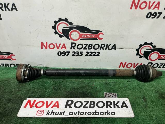 Піввісь передня, права 1K0407452DX VAG