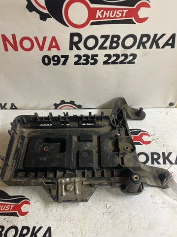 Ящик АКБ 1K0915333H VAG