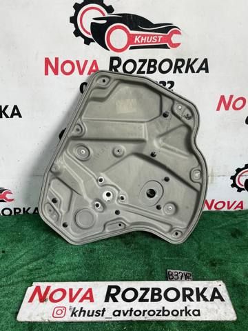 Склопідйомник задніх правих дверей 1Z0839462A VAG