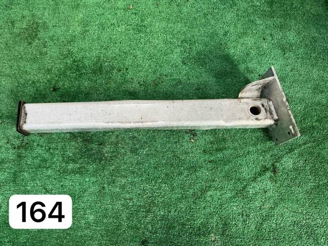 Кронштейн передньої балки 350875 PEUGEOT