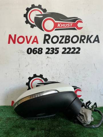 Накладка дзеркала заднього виду, права 3G0857538C VAG
