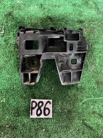 Направляюча заднього бампера, права 3G9807484 VAG