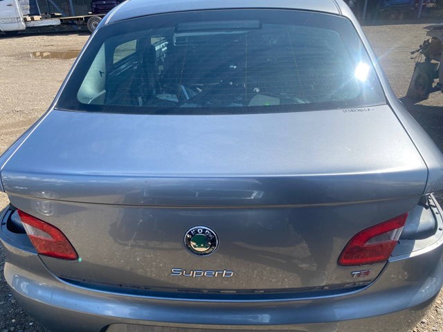 Кришка багажника кузова 3T5827025A VAG