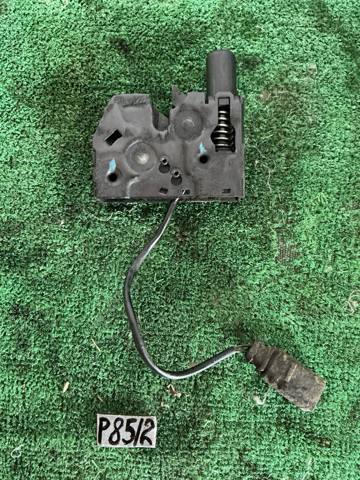 Запор капота (замок і привід замка капота) 4G0823509C VAG