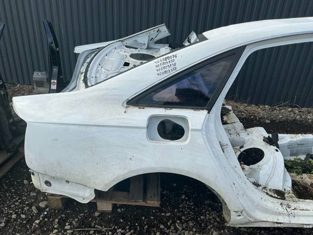 Бічна частина задні праві 4G5809838 VAG