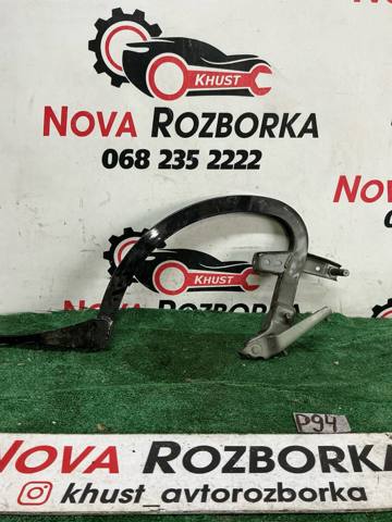 Завіса кришки багажника 4G5827301B VAG