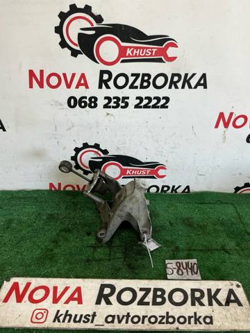 Кронштейн подушки (опори) двигуна, лівої 4M0199307AF VAG